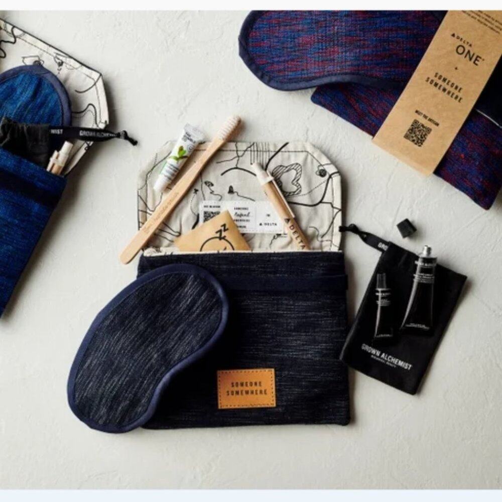 NEW DELTA Someone Somewhere for Delta Travel Amenity Kit